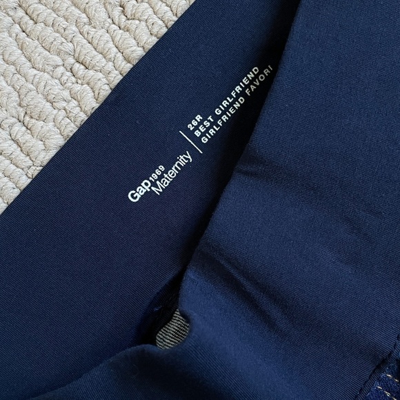 Gap Maternity Best Girlfriend Jeans - Picture 2 of 5